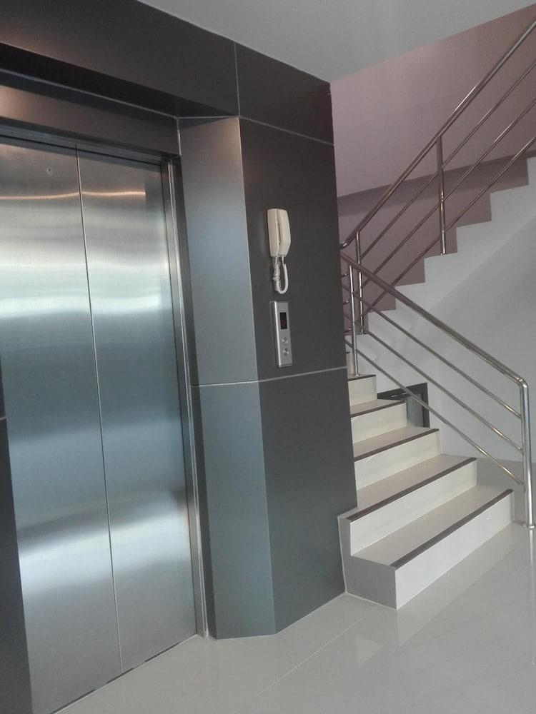 Ud House Aparthotel Udon Thani Eksteriør bilde