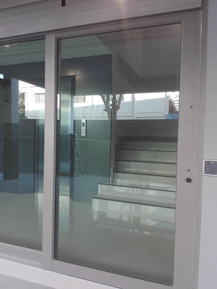 Ud House Aparthotel Udon Thani Eksteriør bilde