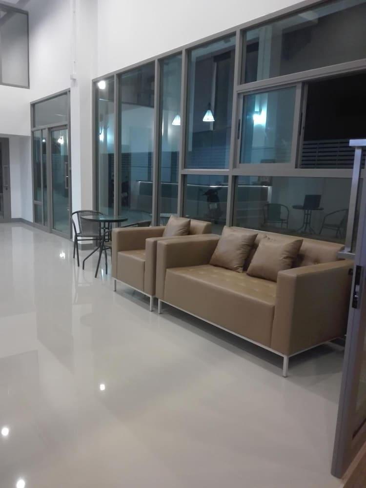 Ud House Aparthotel Udon Thani Eksteriør bilde