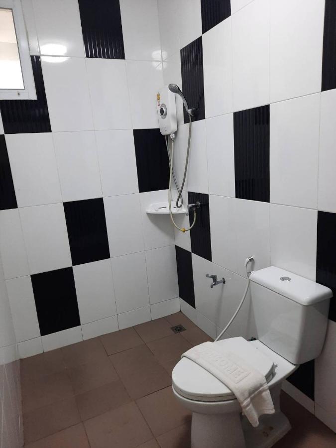 Ud House Aparthotel Udon Thani Eksteriør bilde